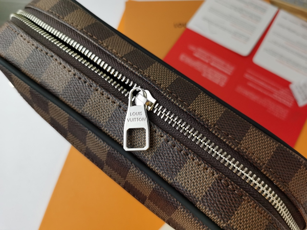 LVコピーウォレット角部分ディテール